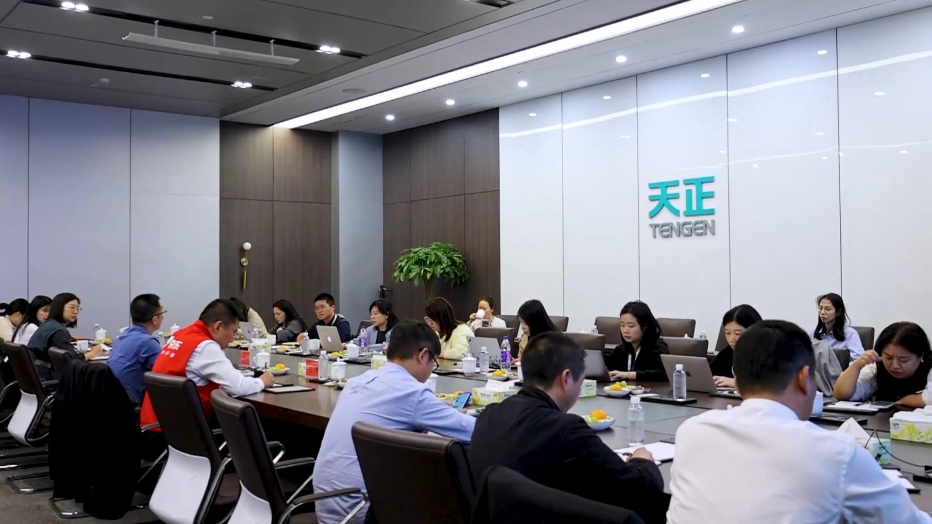 京东工业走进sg胜游官网入口，探访产业数智化之路！